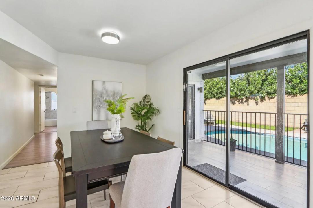 Real Estate Picture 10