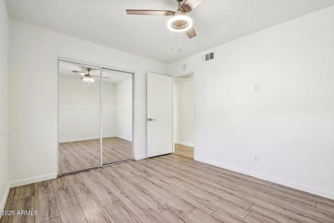 Real Estate Picture 25