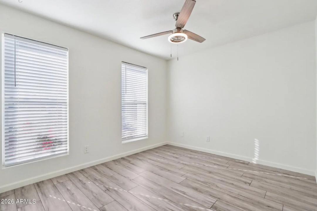 Real Estate Picture 26