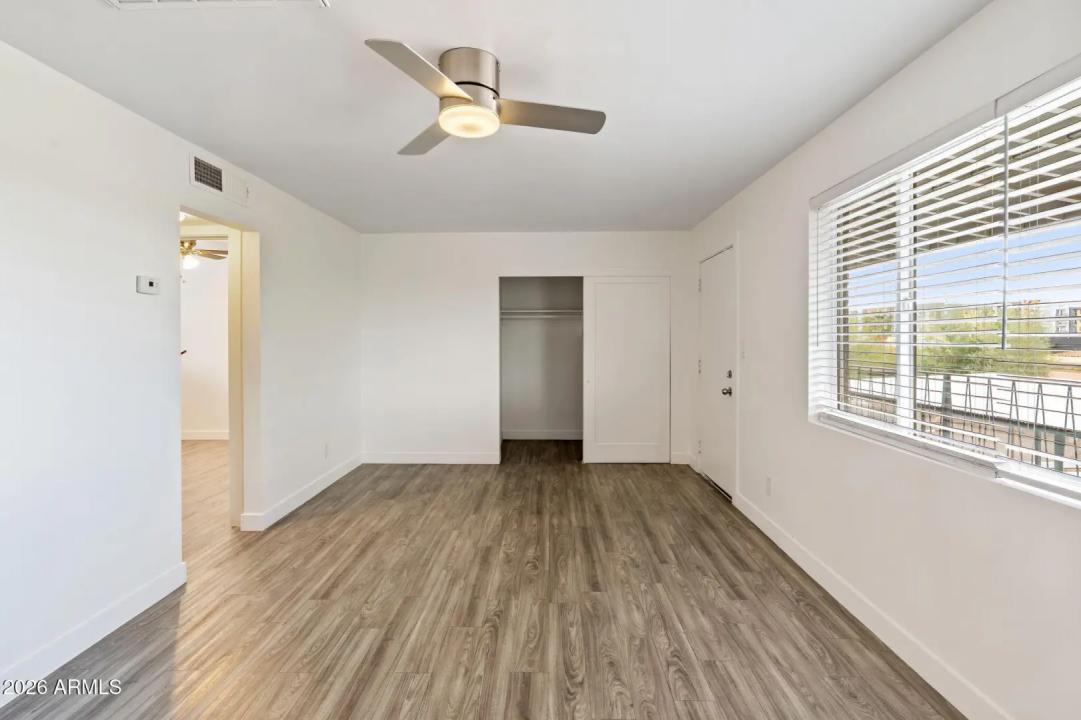 Real Estate Picture 3