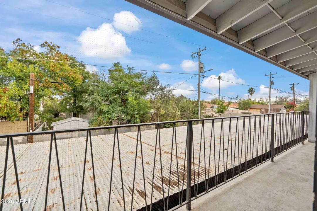 Real Estate Picture 21