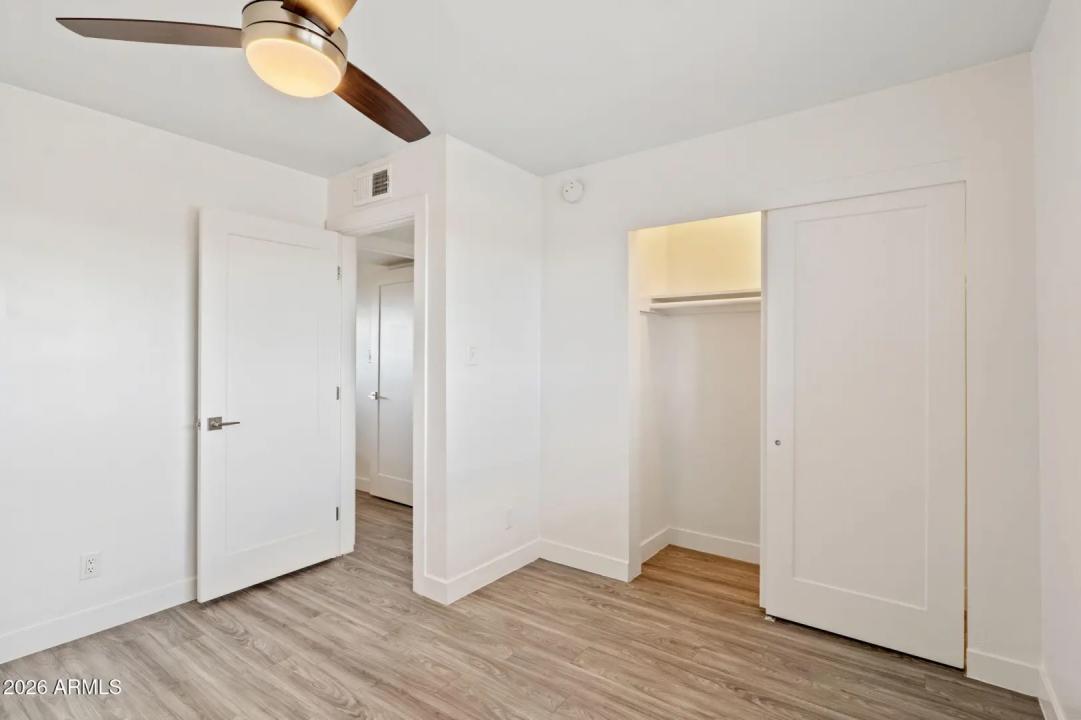 Real Estate Picture 17