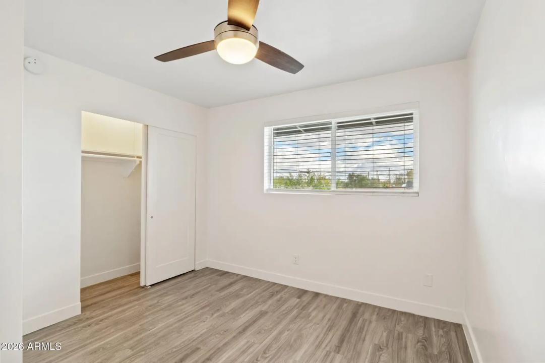 Real Estate Picture 21