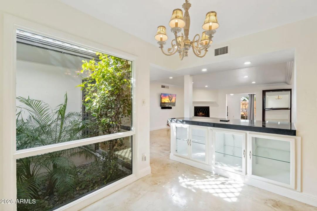 Real Estate Picture 6