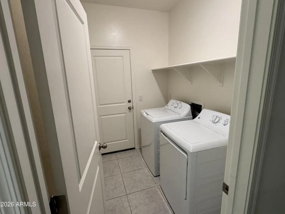 Real Estate Picture 6