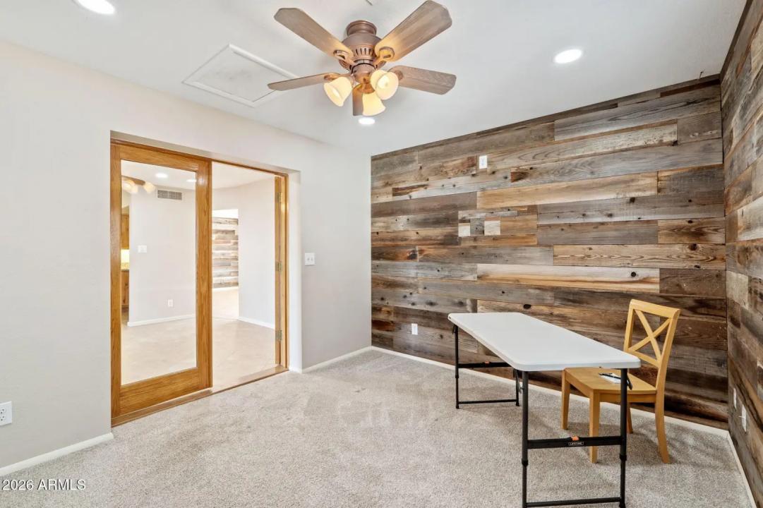 Real Estate Picture 9