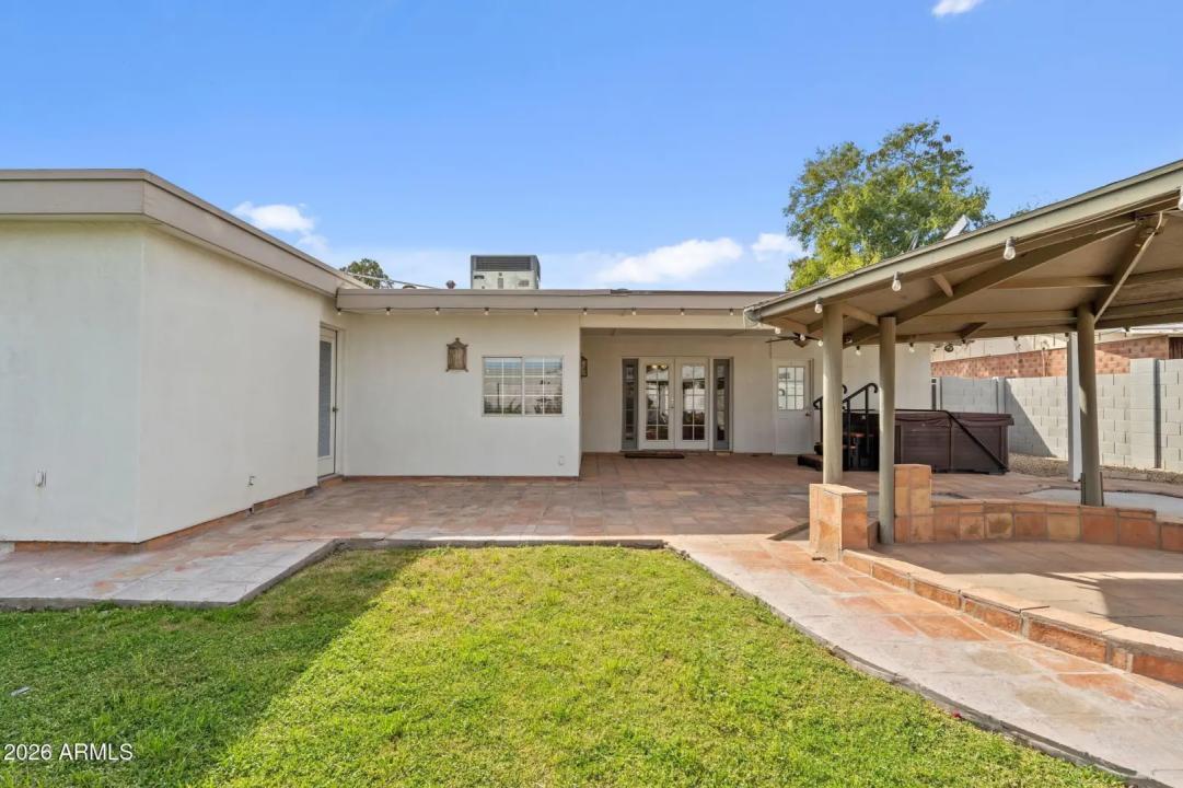 Real Estate Picture 20