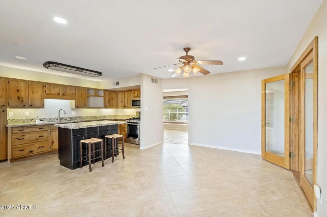Real Estate Picture 9