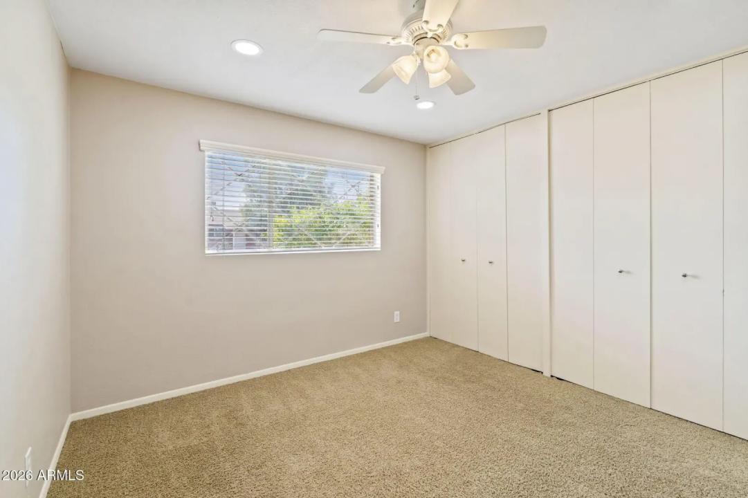 Real Estate Picture 22