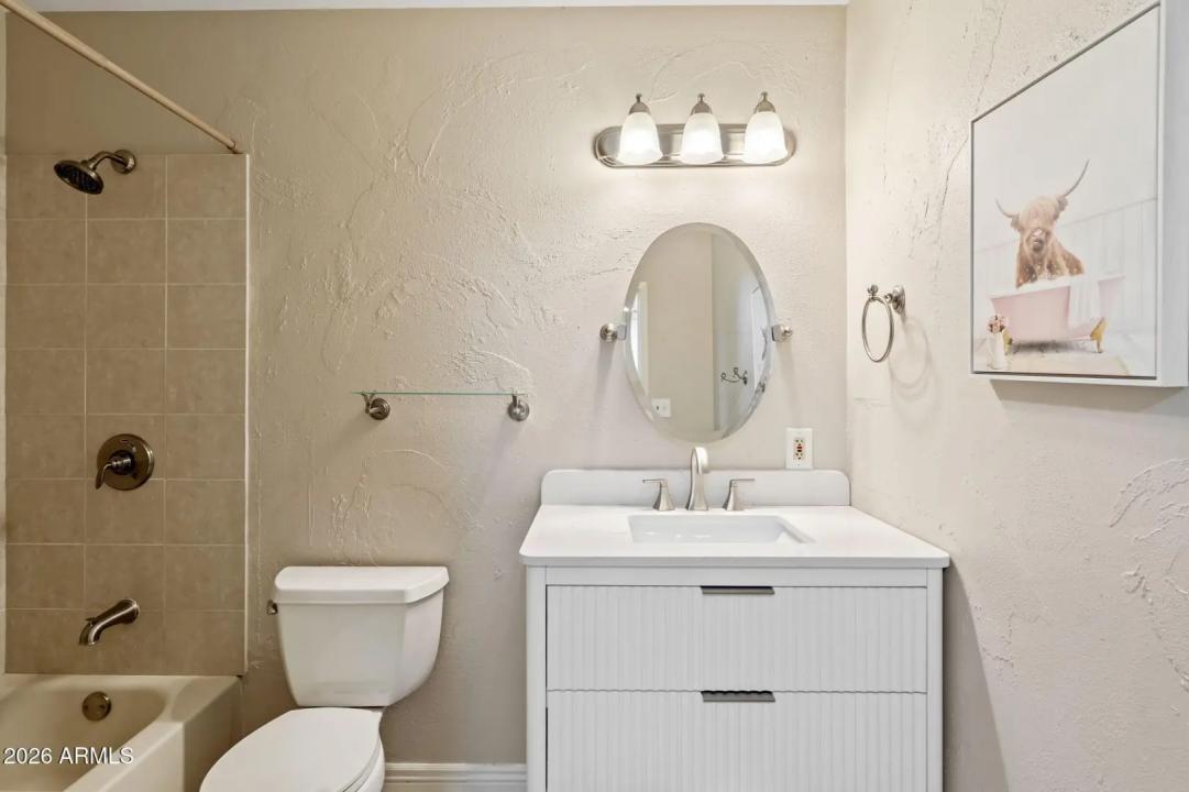 Real Estate Picture 28