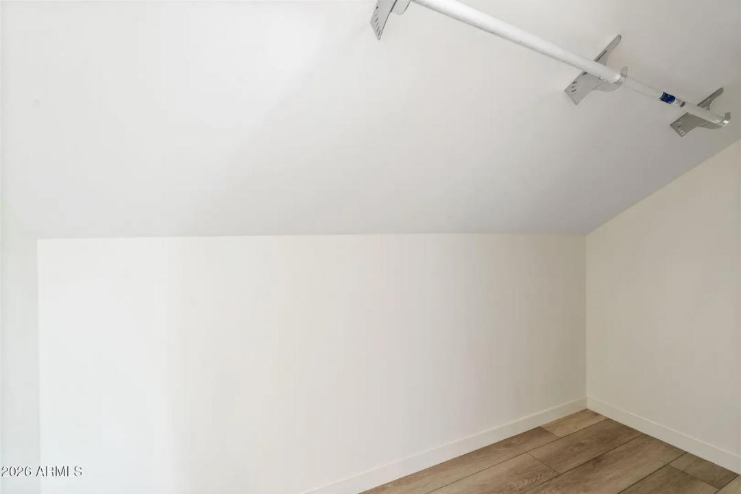 Real Estate Picture 27