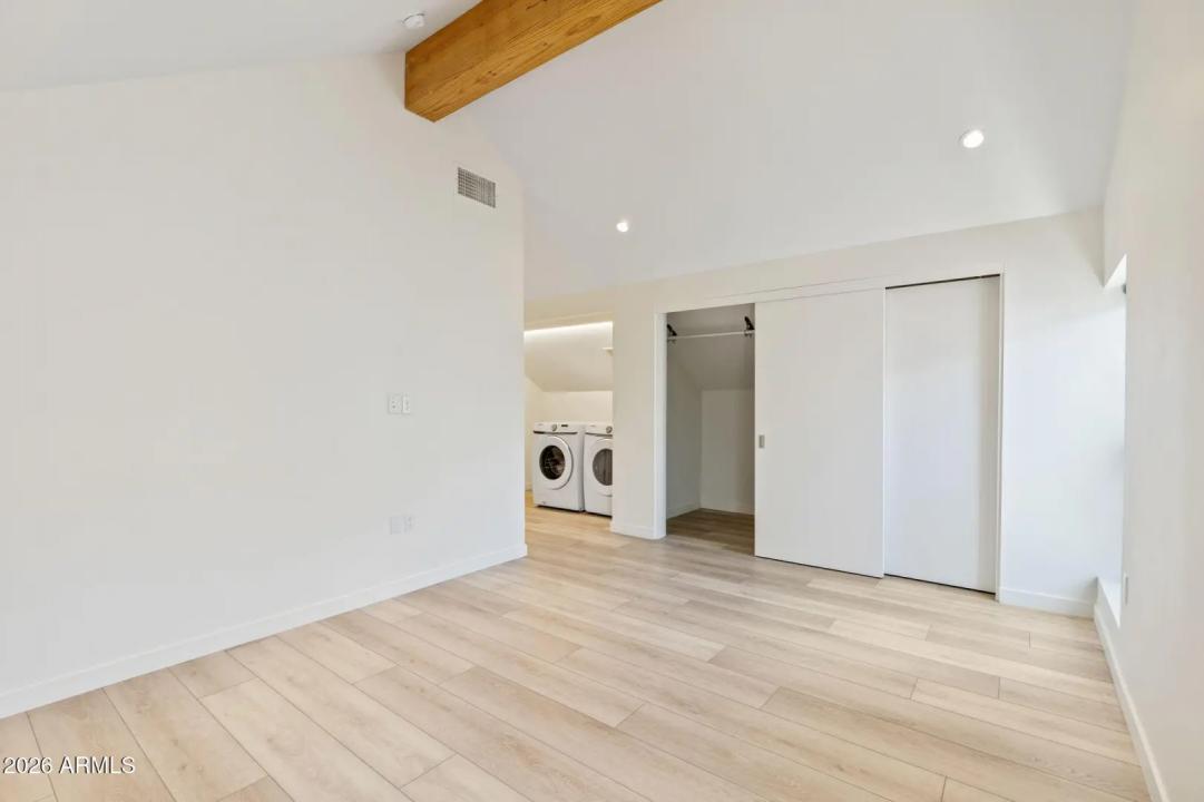 Real Estate Picture 22