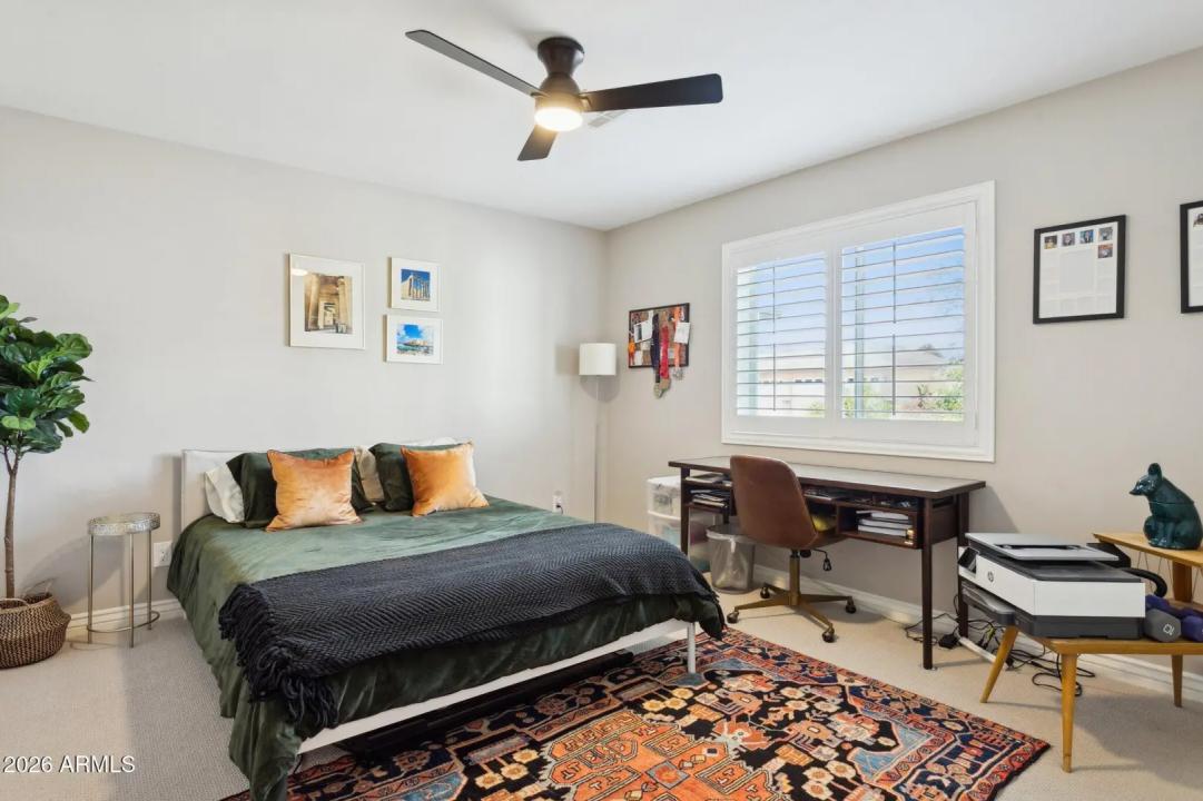 Real Estate Picture 22