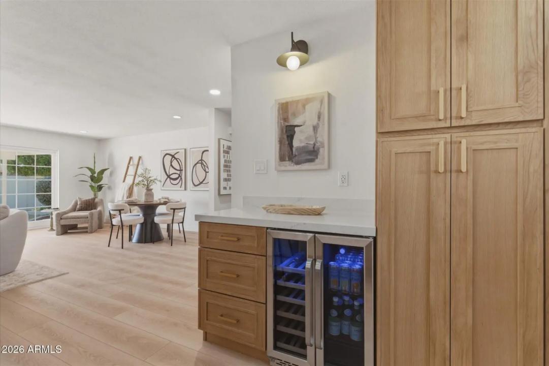 Real Estate Picture 11