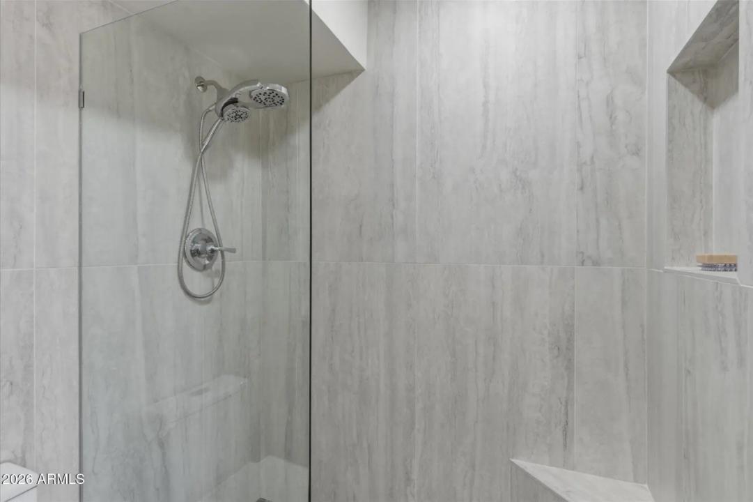 Real Estate Picture 18