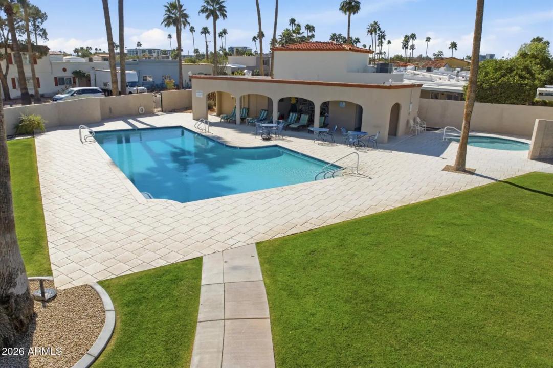 Real Estate Picture 27