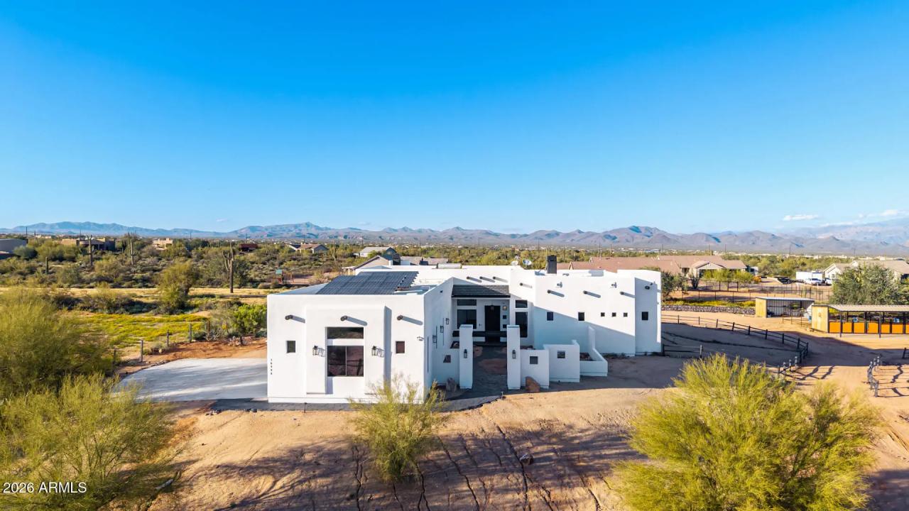 Real Estate Picture 12