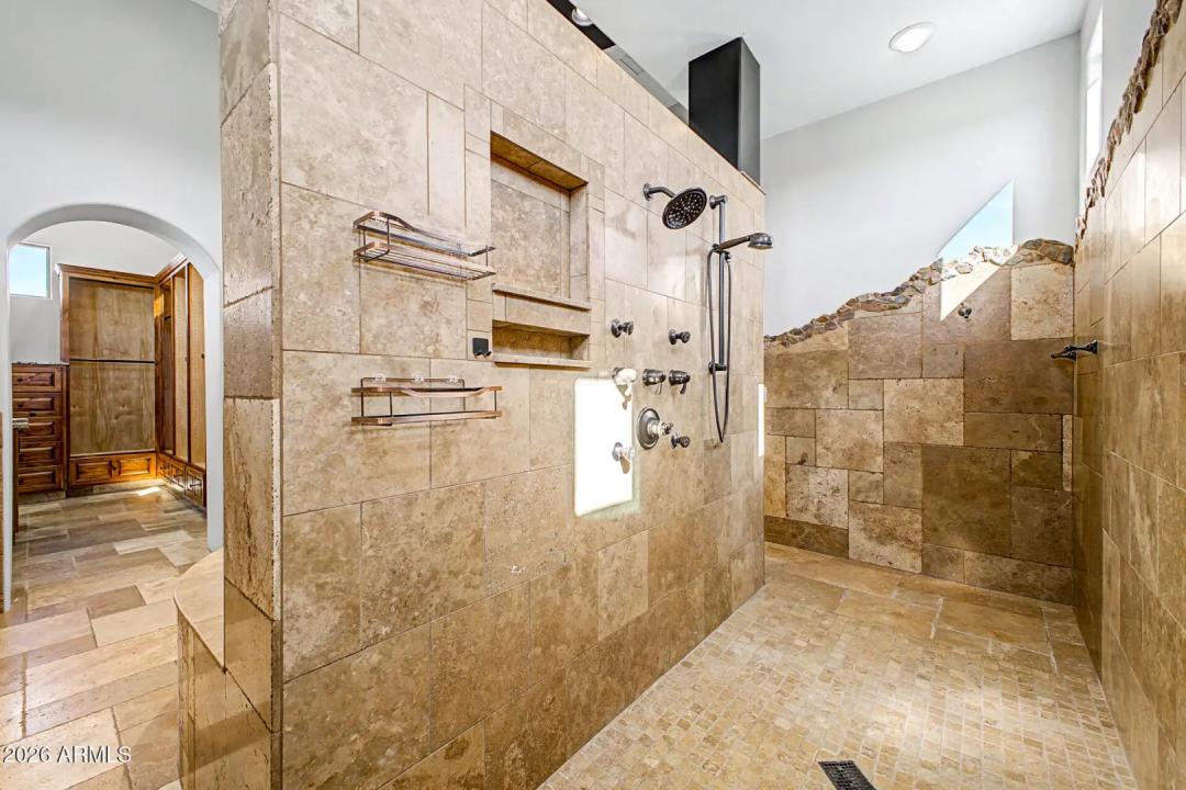 Real Estate Picture 23