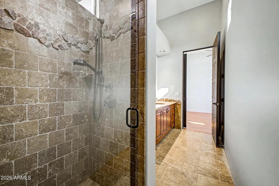 Real Estate Picture 27