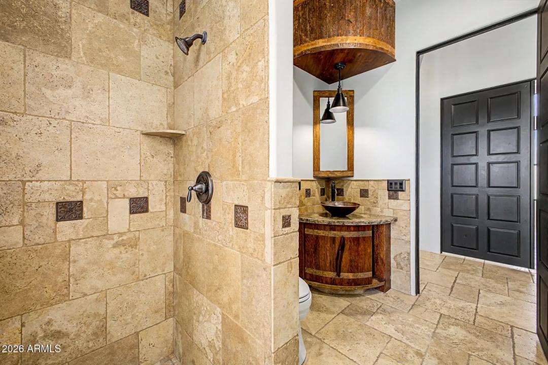 Real Estate Picture 32