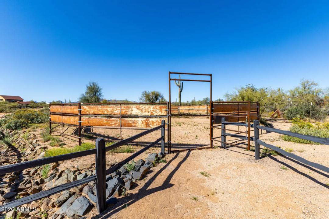 Real Estate Picture 37