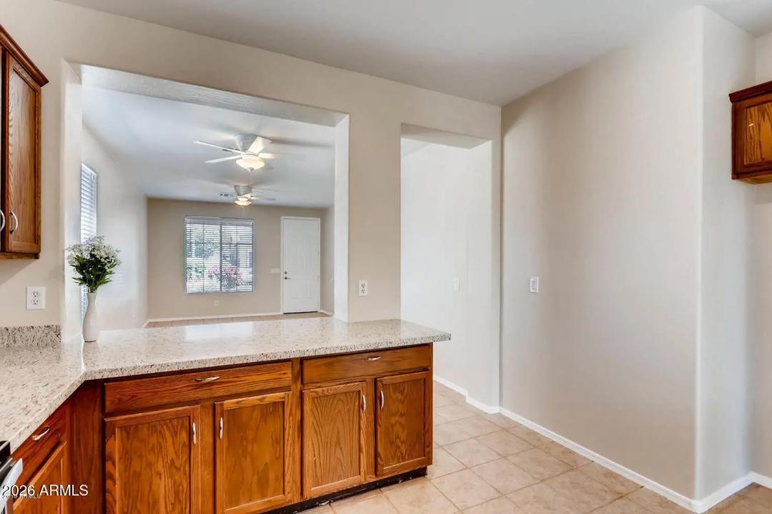 Real Estate Picture 10