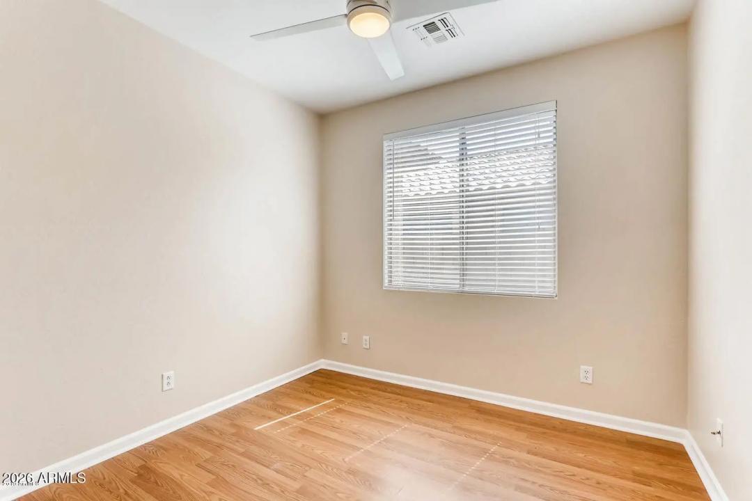 Real Estate Picture 19