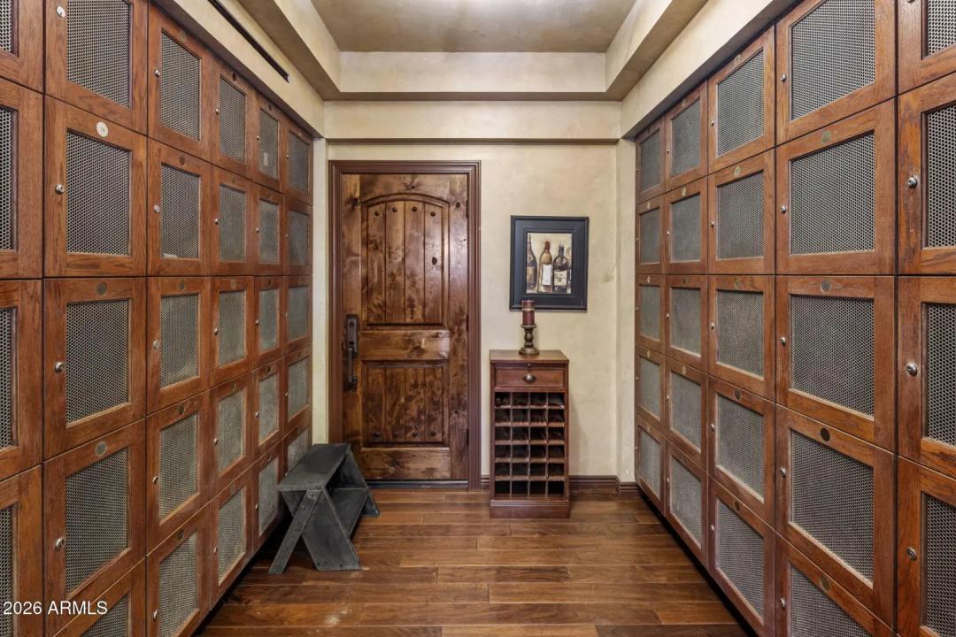 Real Estate Picture 32