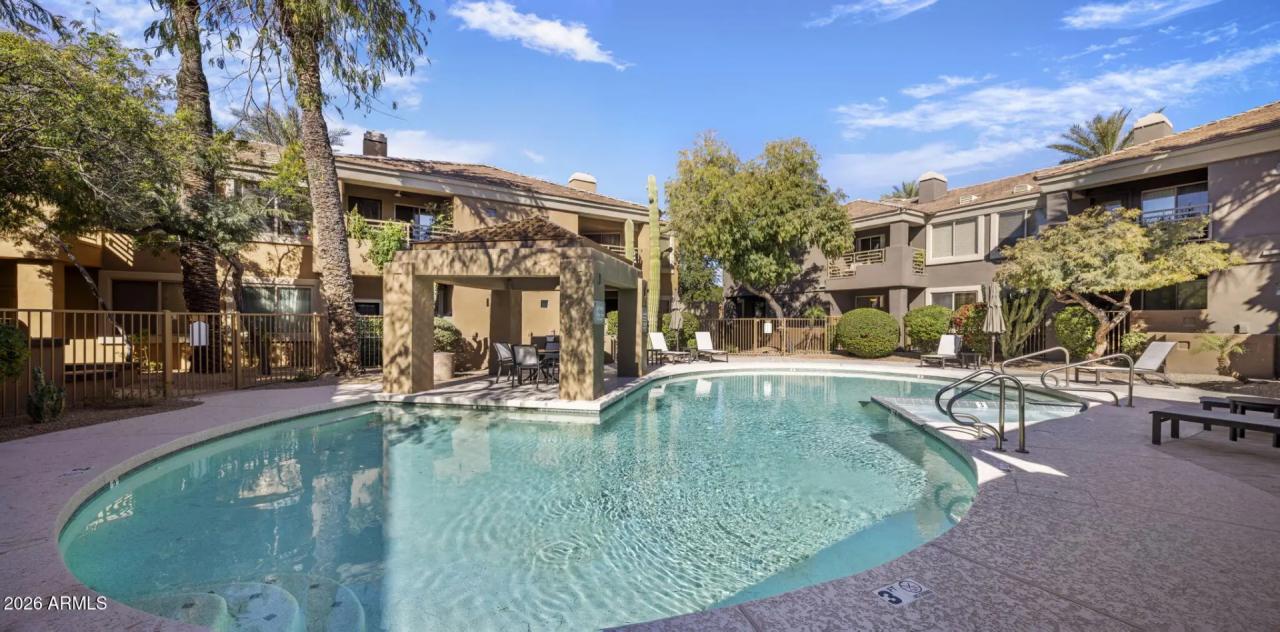 Real Estate Picture 5