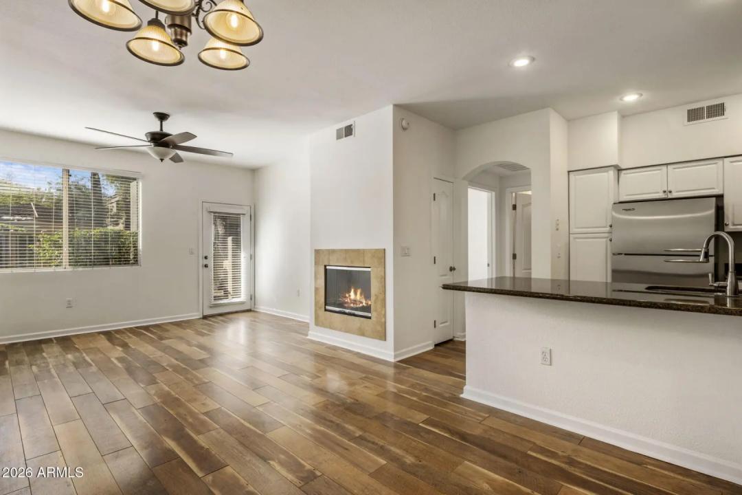 Real Estate Picture 11