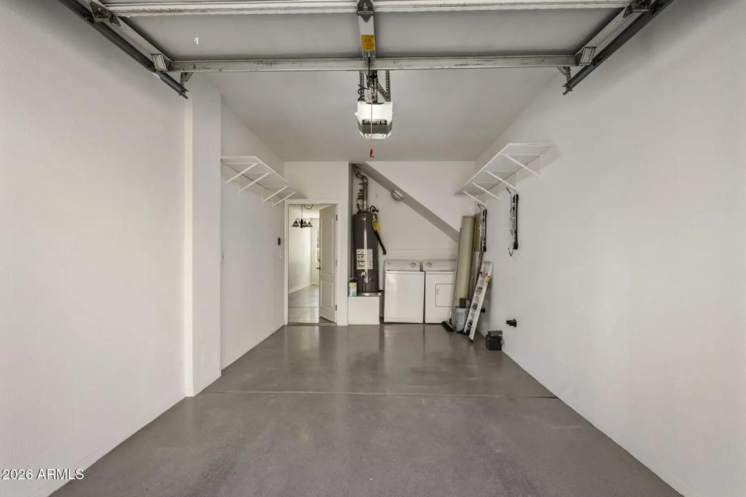 Real Estate Picture 25