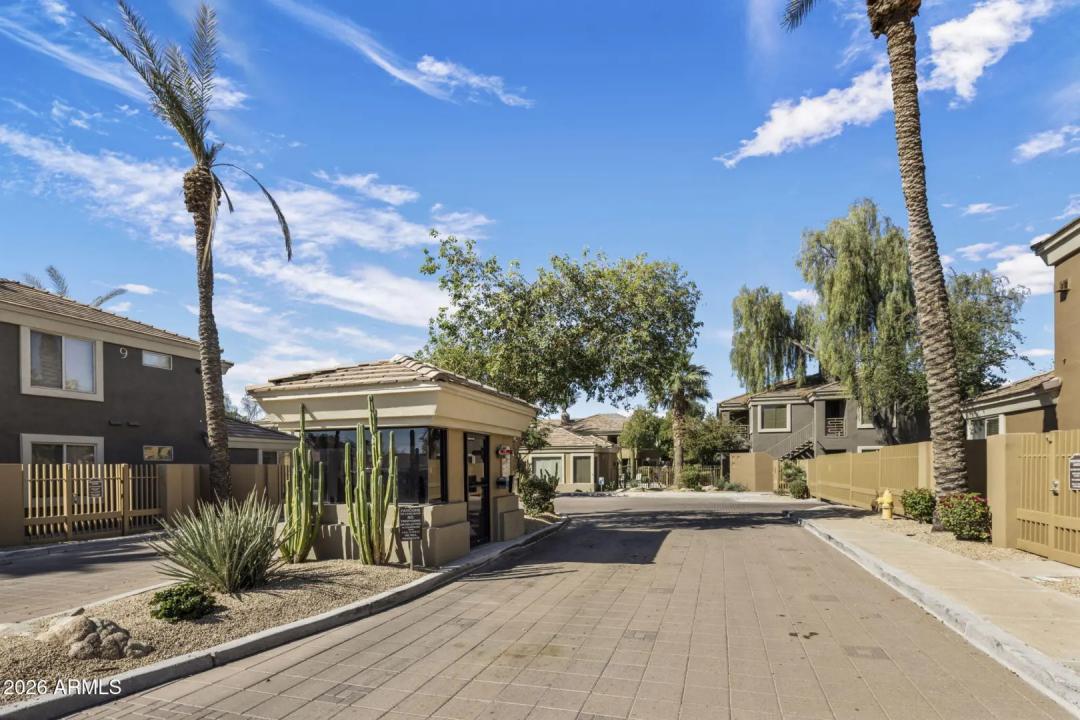 Real Estate Picture 28