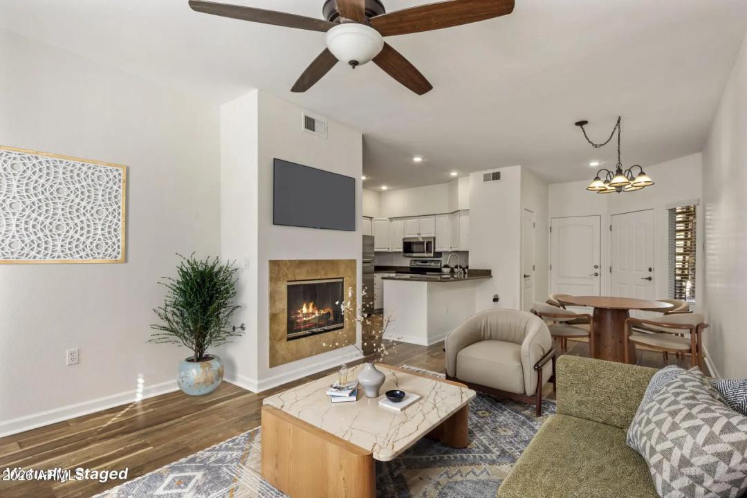 Real Estate Picture 9