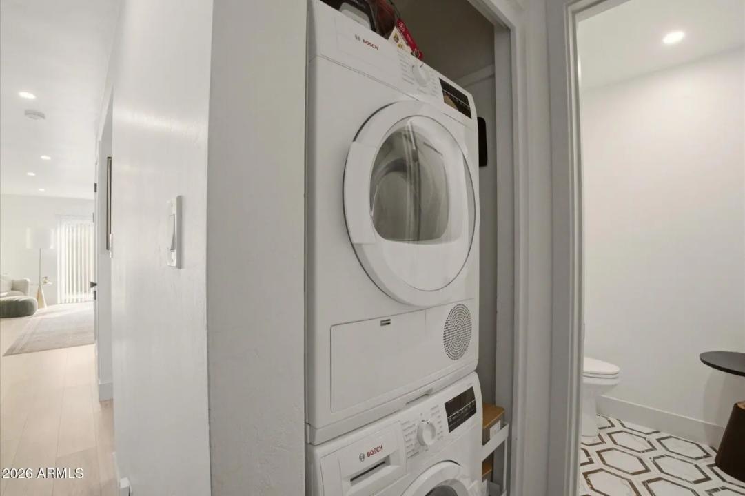 Real Estate Picture 18