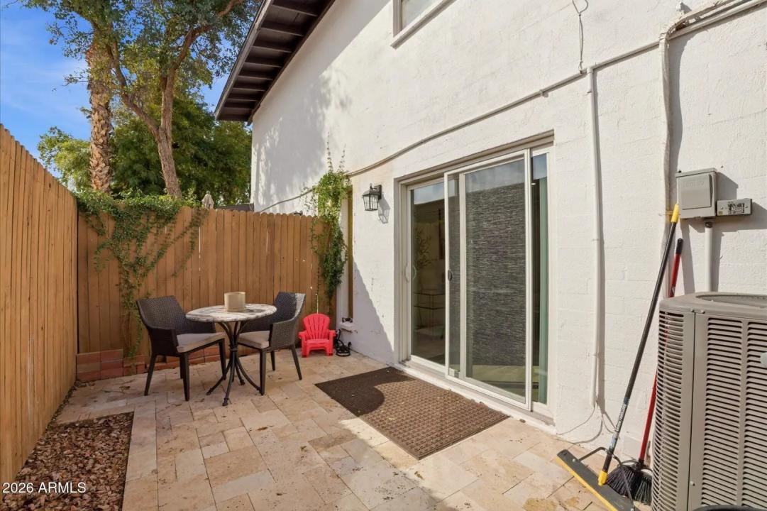 Real Estate Picture 19