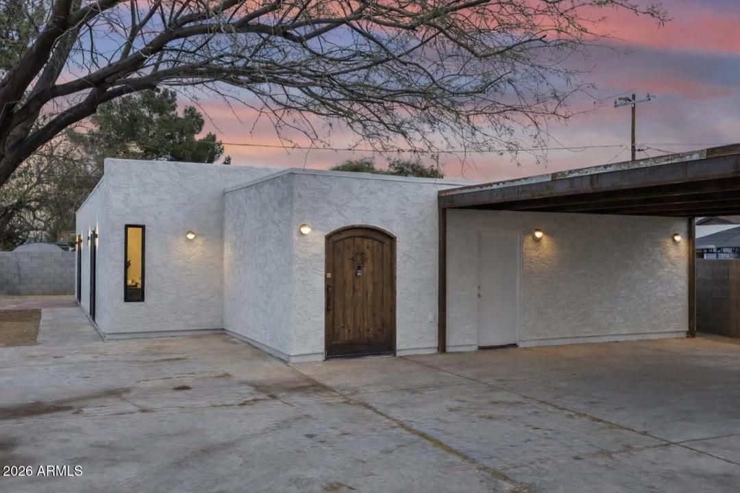 Real Estate Picture 14