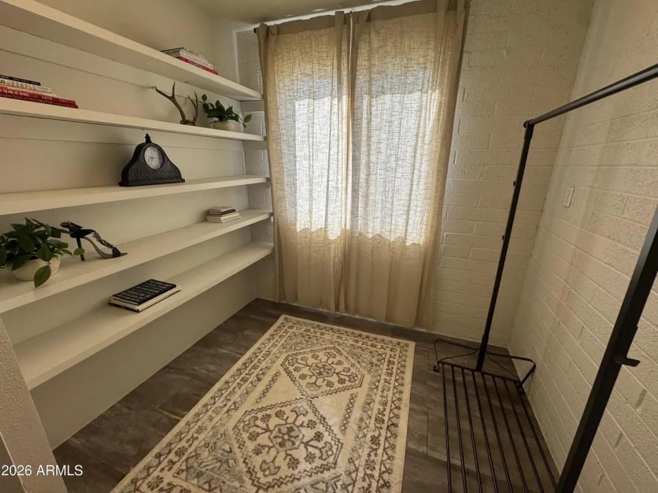 Real Estate Picture 40