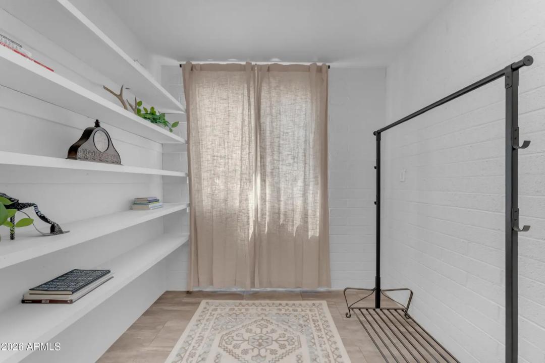 Real Estate Picture 55
