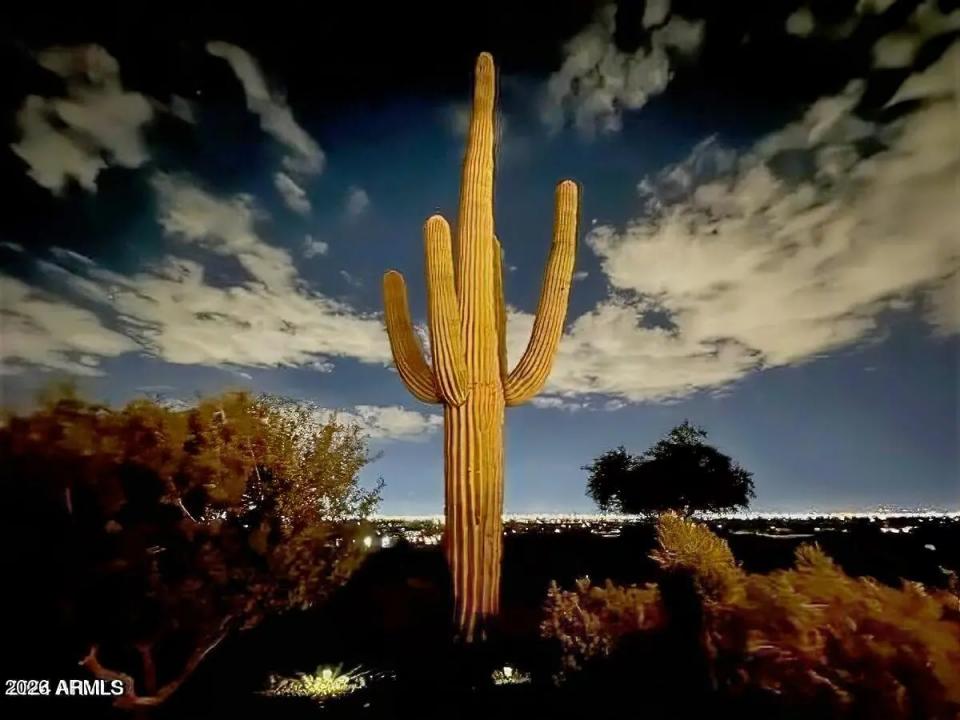Real Estate Picture 90