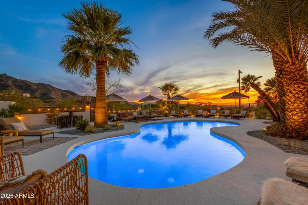 Real Estate Picture 6