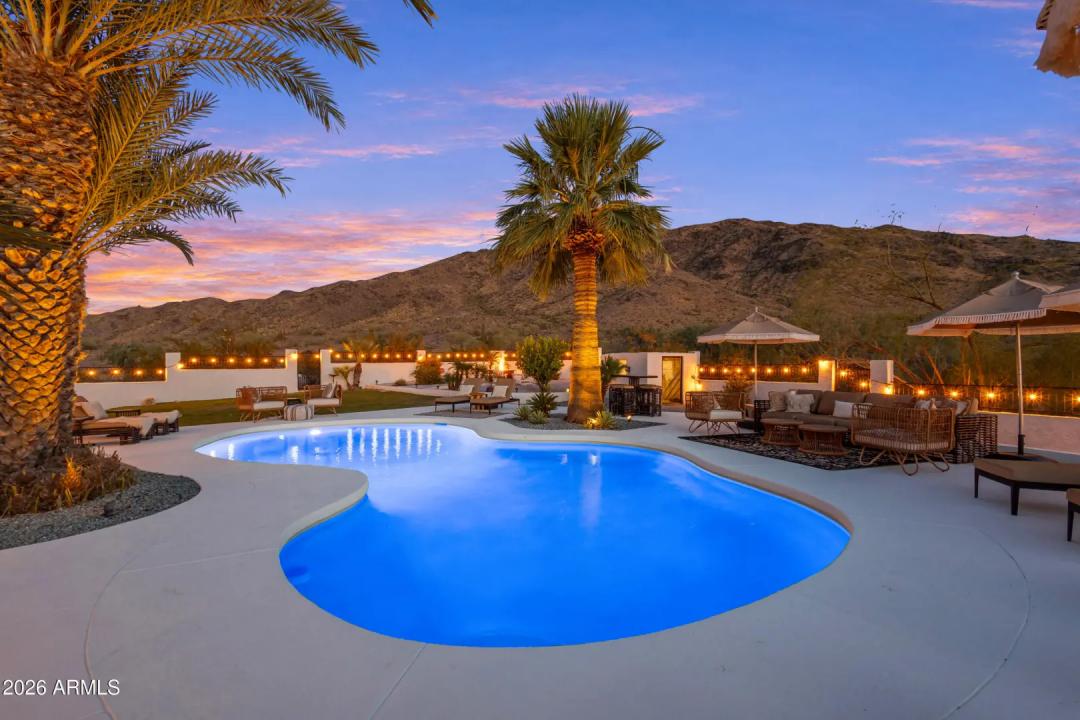 Real Estate Picture 7