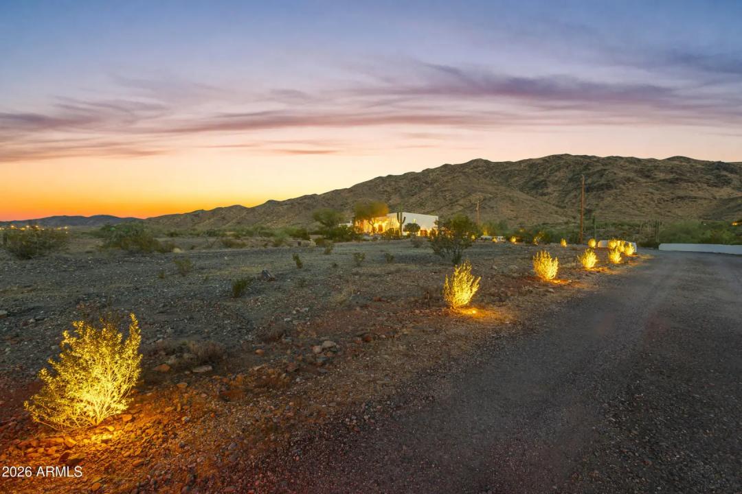 Real Estate Picture 2