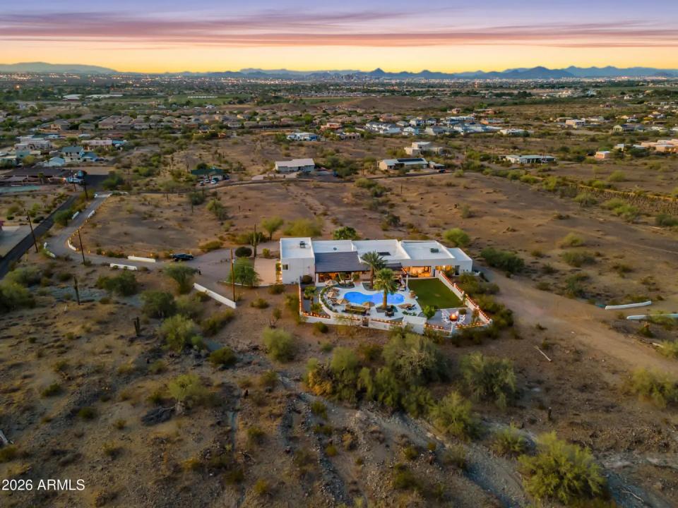 Real Estate Picture 110