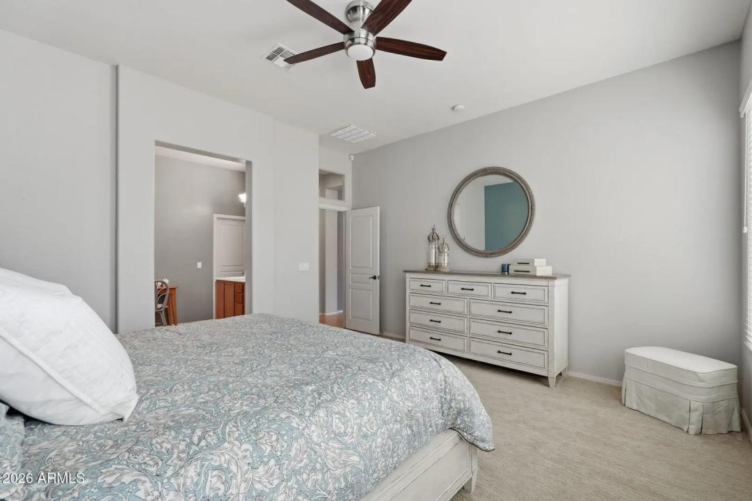 Real Estate Picture 16