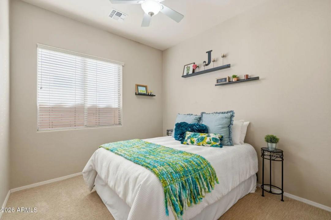 Real Estate Picture 20