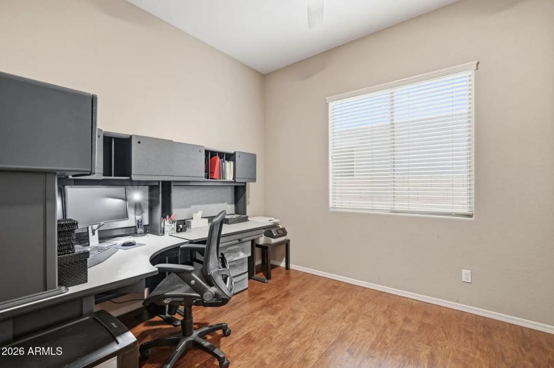 Real Estate Picture 25