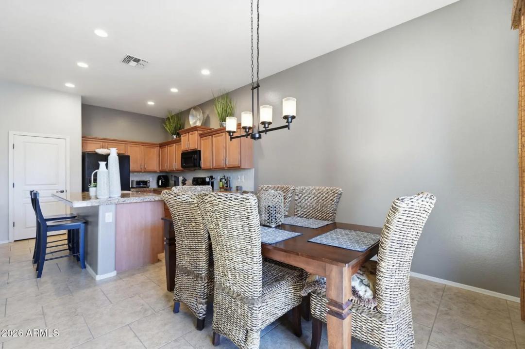 Real Estate Picture 13