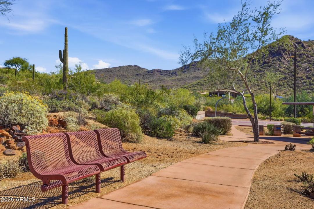 Real Estate Picture 38