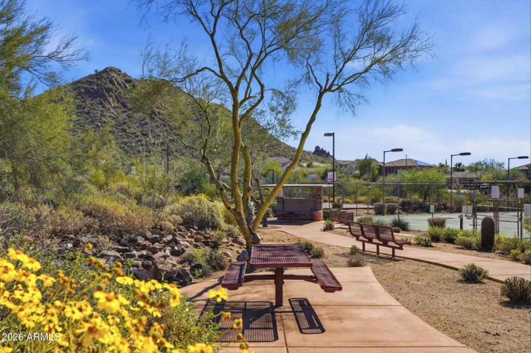 Real Estate Picture 39