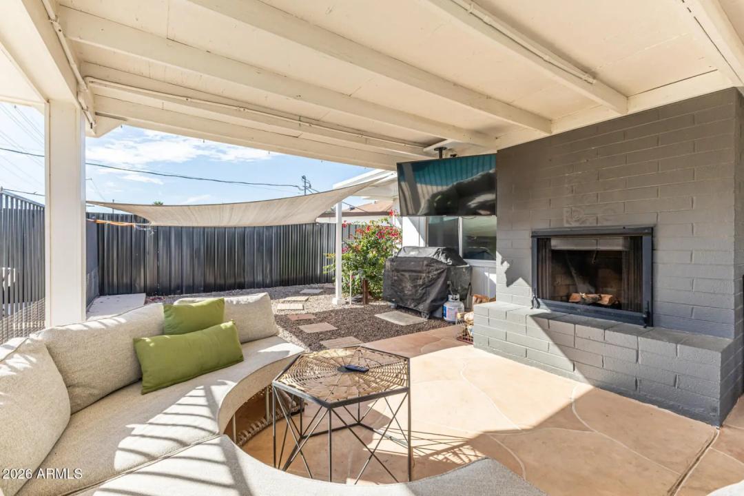 Real Estate Picture 23